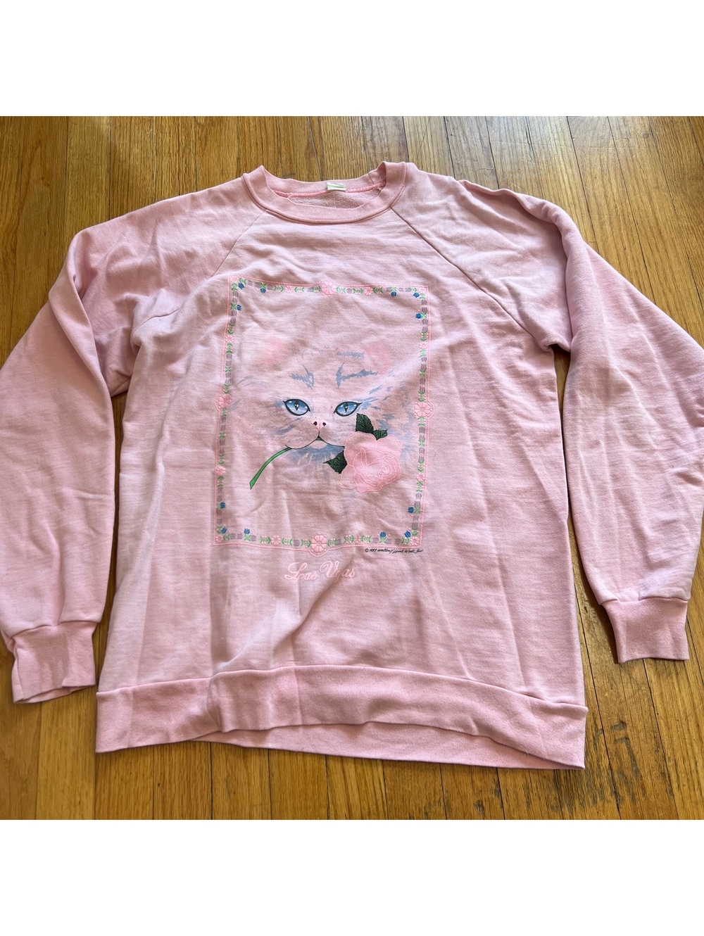 Vintage 80’s baby pink cat print crew neck